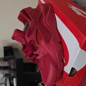 Air Huarache Run ''Gym Red/Gym Red'' 